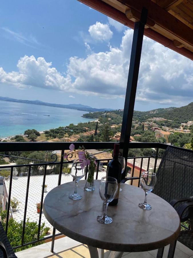 Emilios See View Apartment