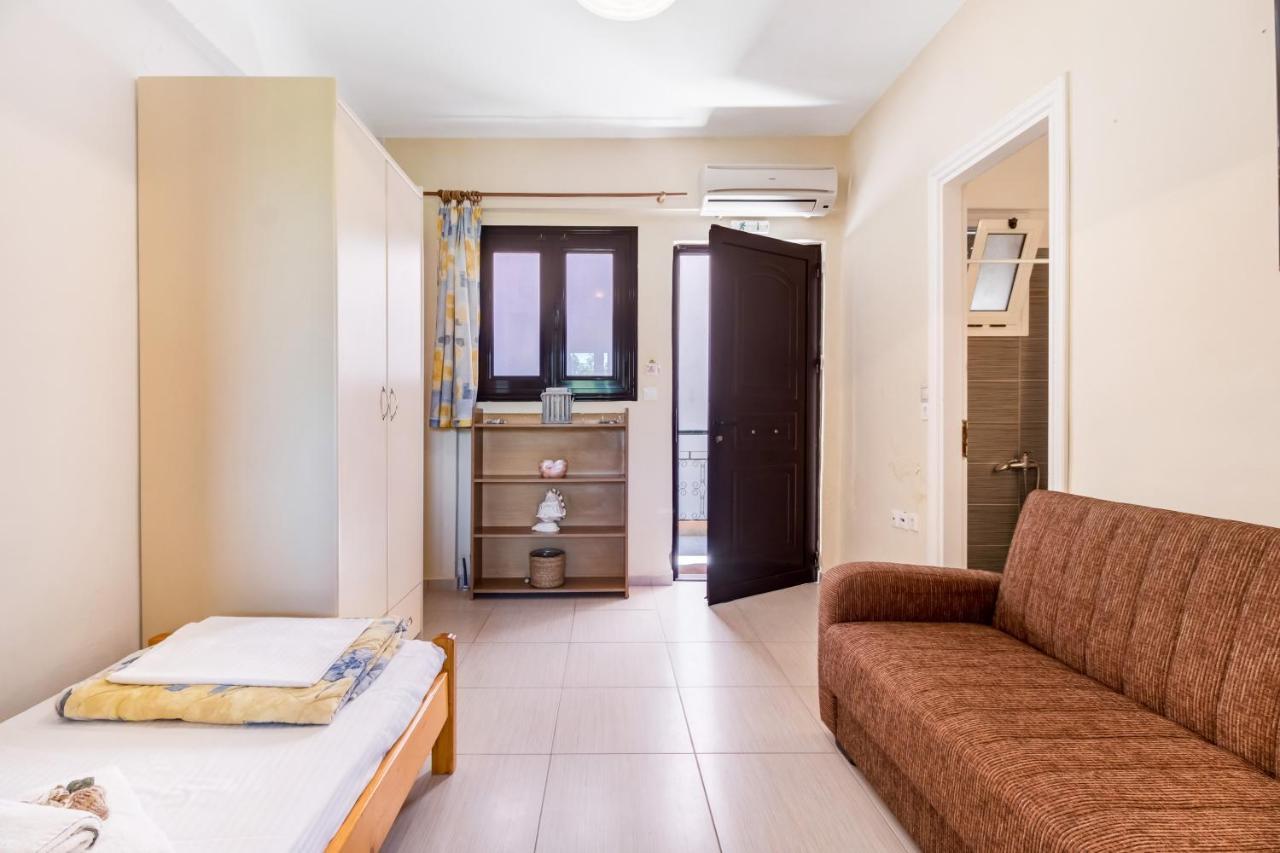 Apollon Apartment *
