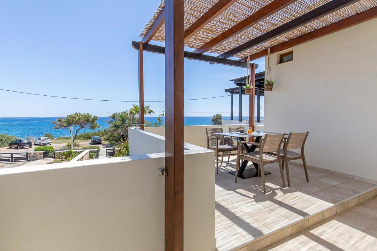 Villa Sunrise By The Sea