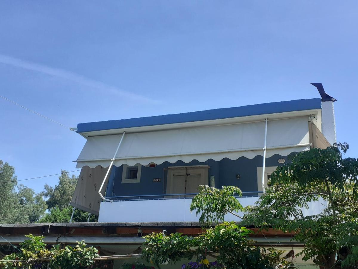 Floor On Villa, 3' From Center, By The Sea! Host Is Efi Kwsta