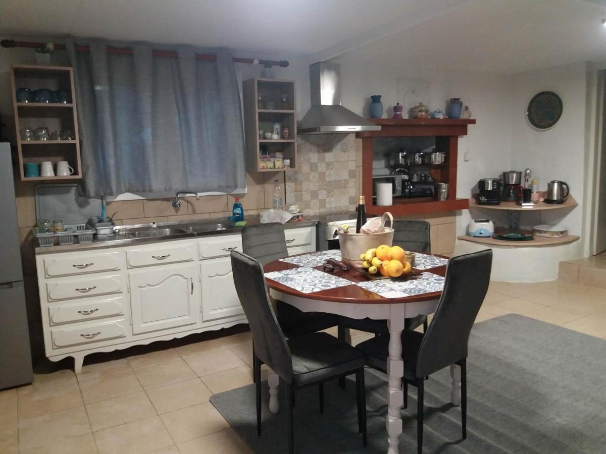 Apartment Kareshome-privacy-view *