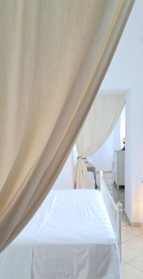 Lemonia House