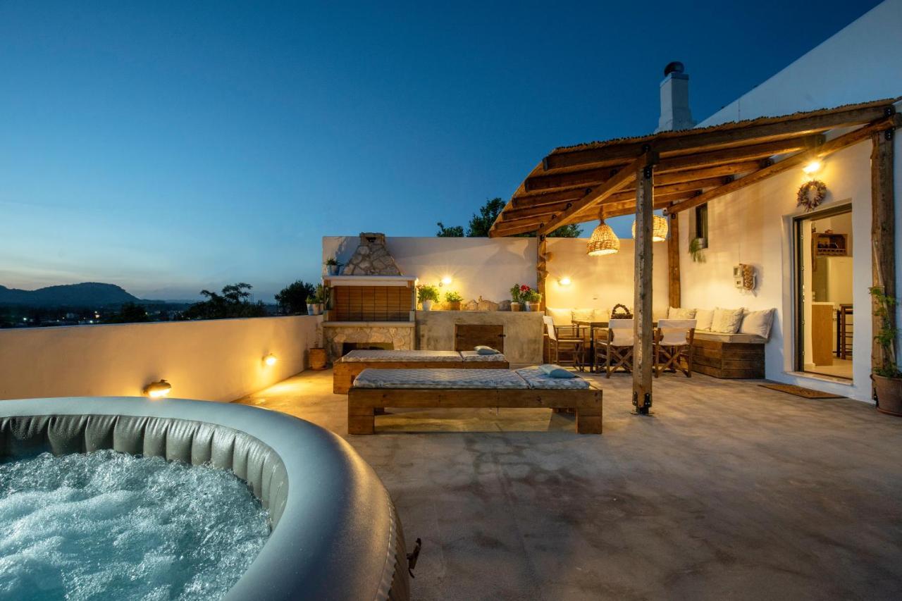 Mareo Traditional Retreat Apartment Archangelos (Rhodes)