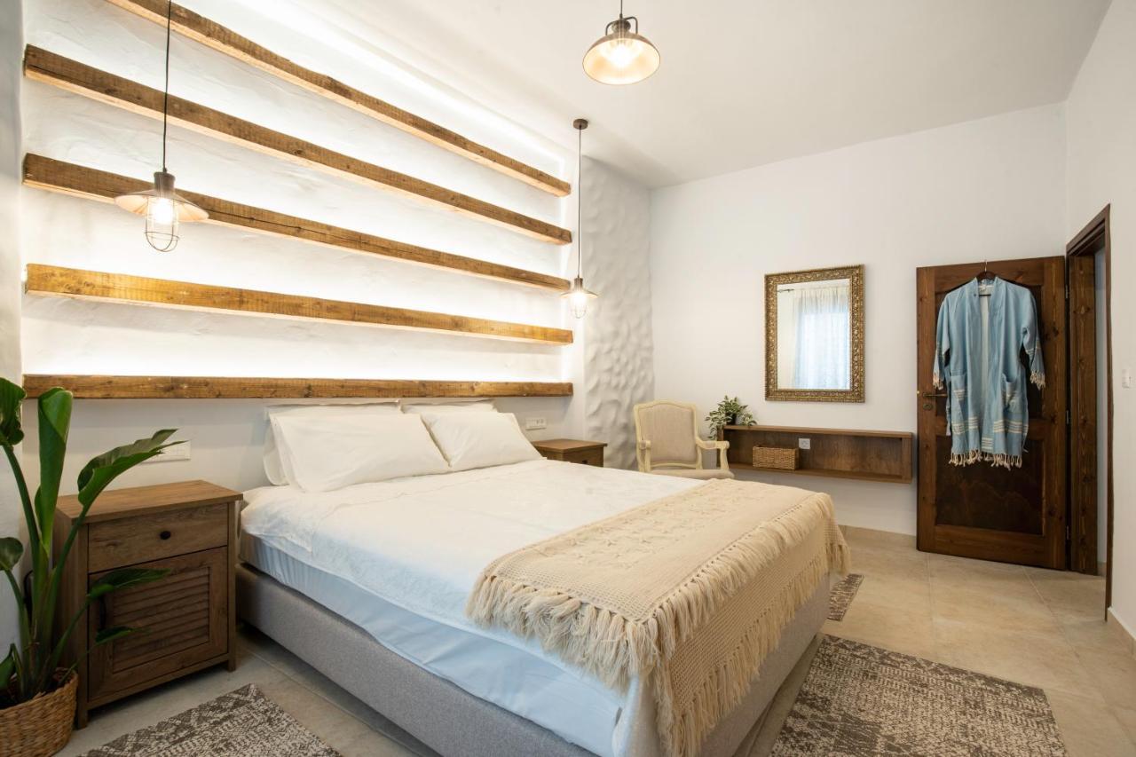 Mareo Traditional Retreat
