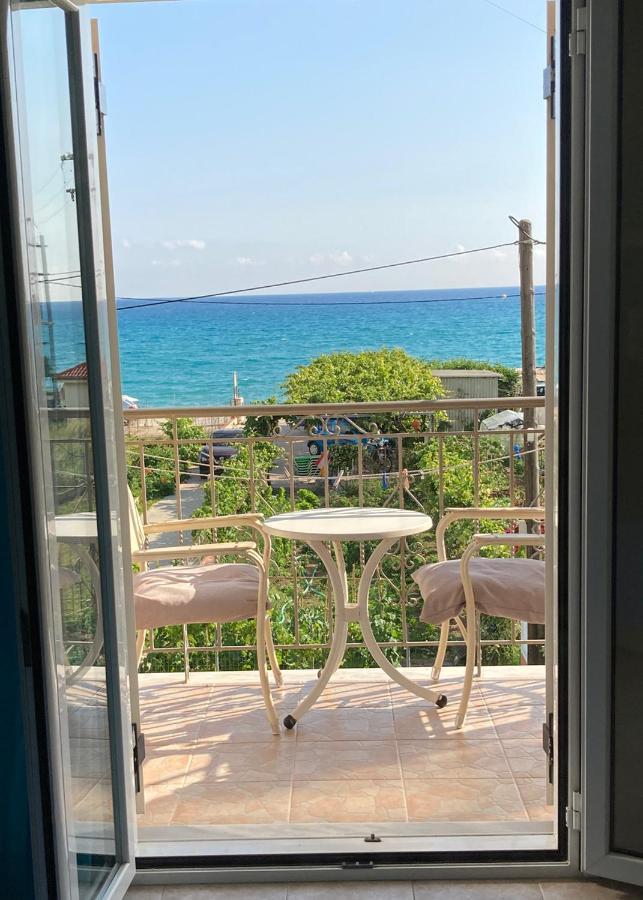 Diona * Lourdata (Kefalonia)