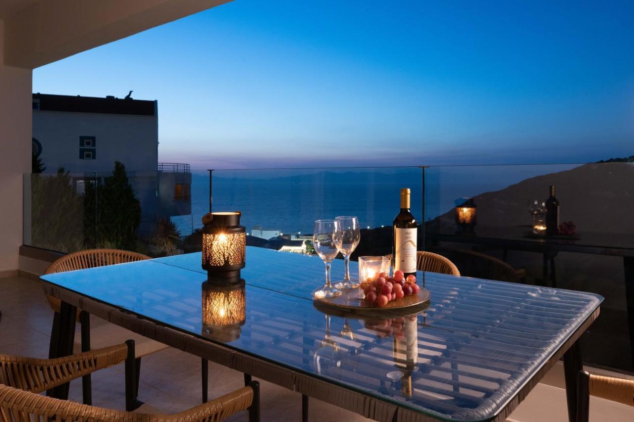 Island Hills Apartment *