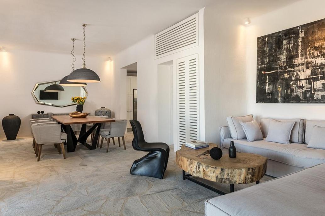 Lilium I Villa