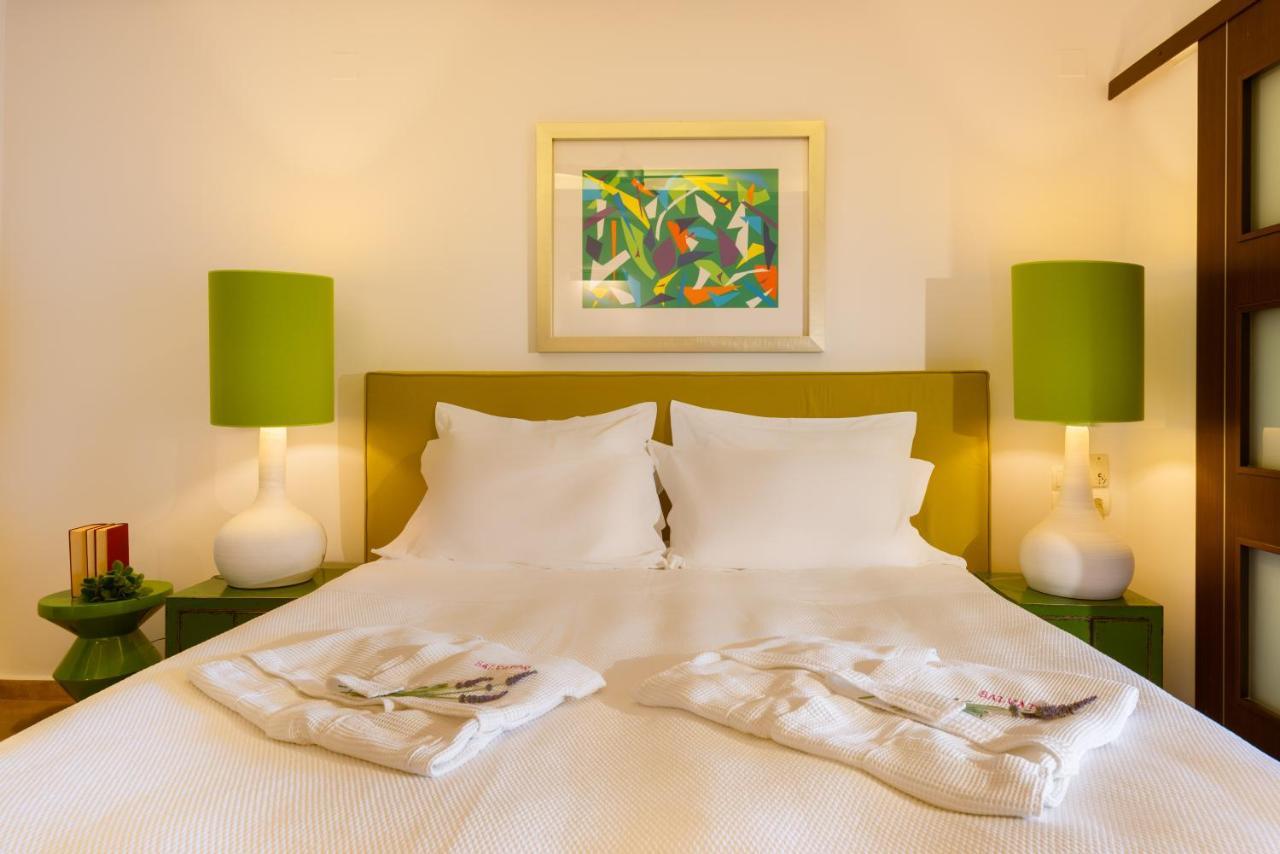 Salvator & Aparthotel Parga