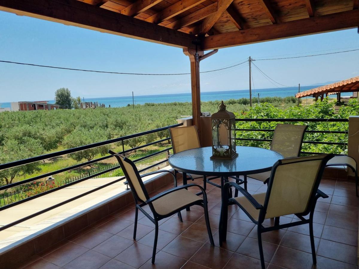 Smaragda Sea View *