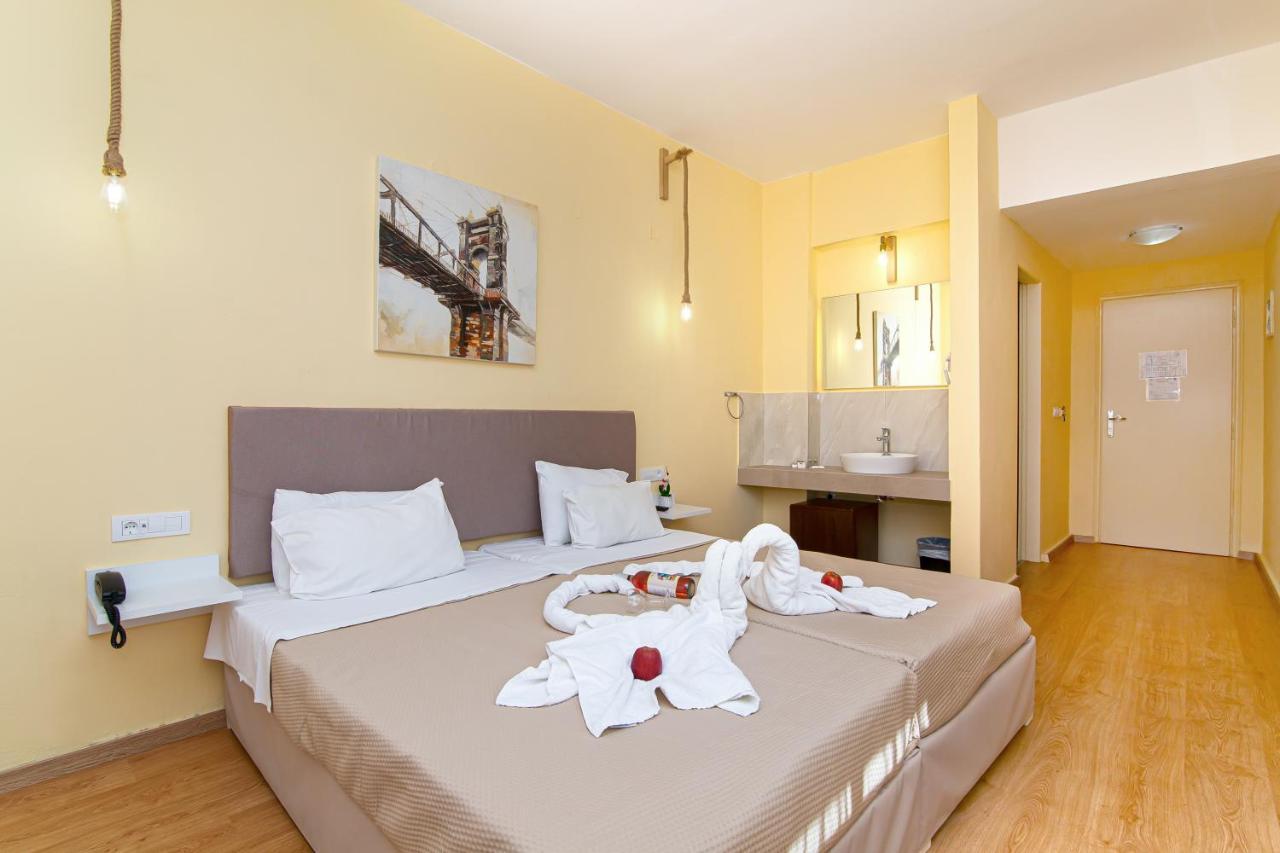 Triton Hotel