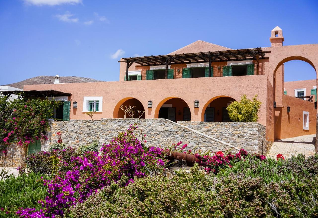 Villa Exquisite Beachfront Mansion