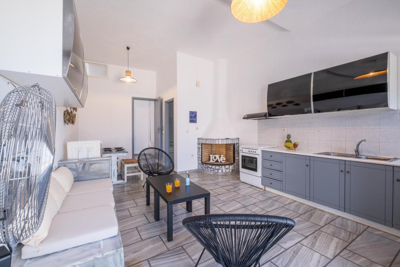 Apartment Sterna House Parasporos