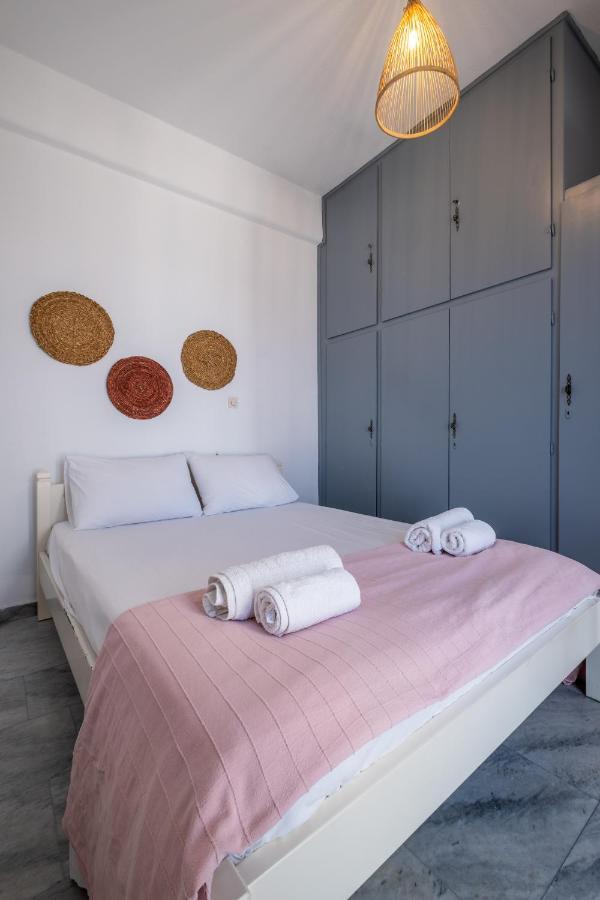 Sterna House * Parasporos