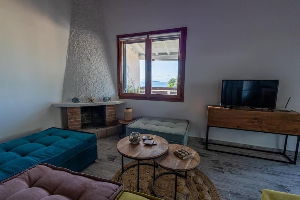 Plakakia Beachfront View Apartment *