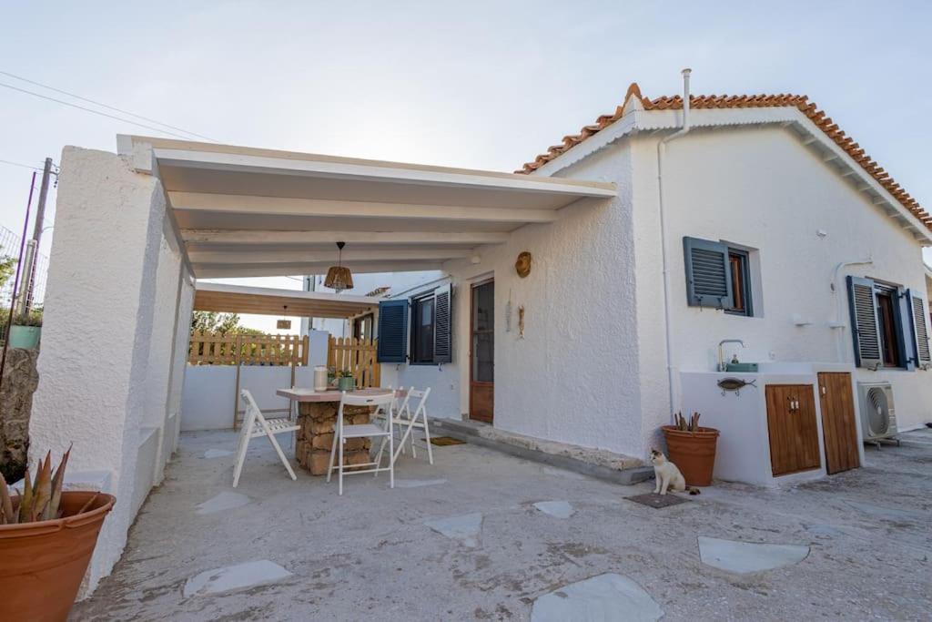 Apartment Plakakia Beachfront View Aegina