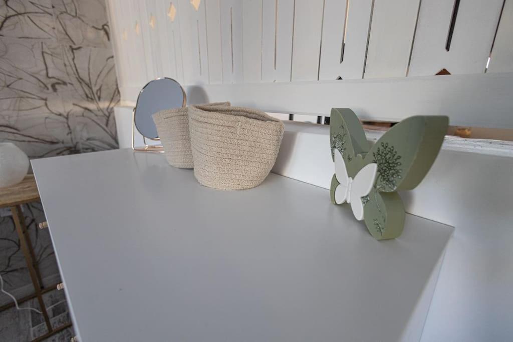 Plakakia Beachfront View Apartment Aegina