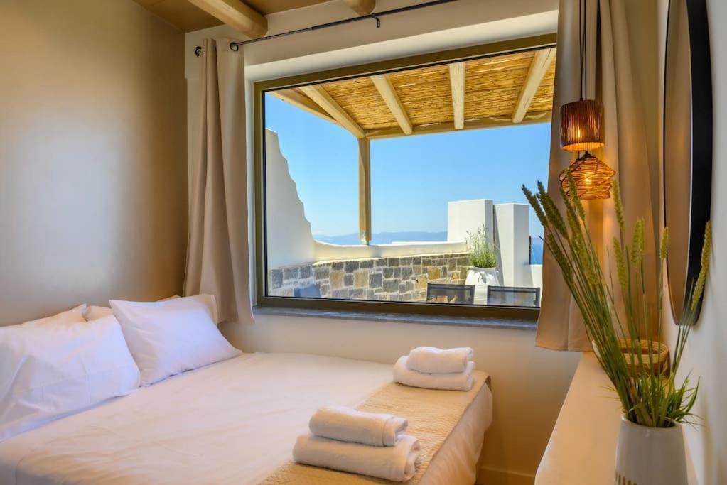 Manolis House Holiday home *