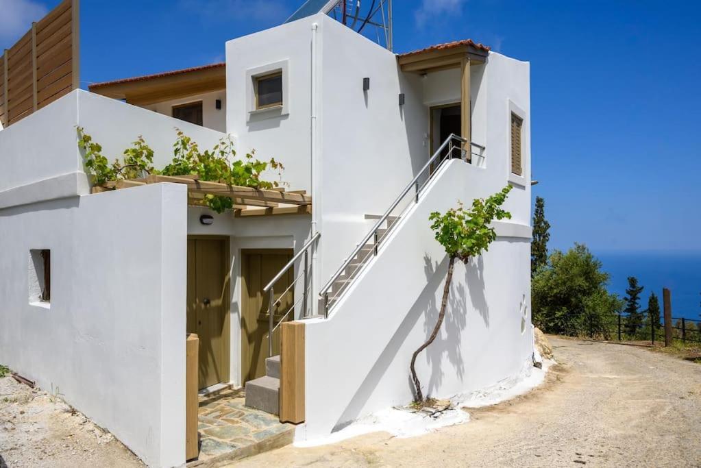 Manolis House * Sitia (Crete)