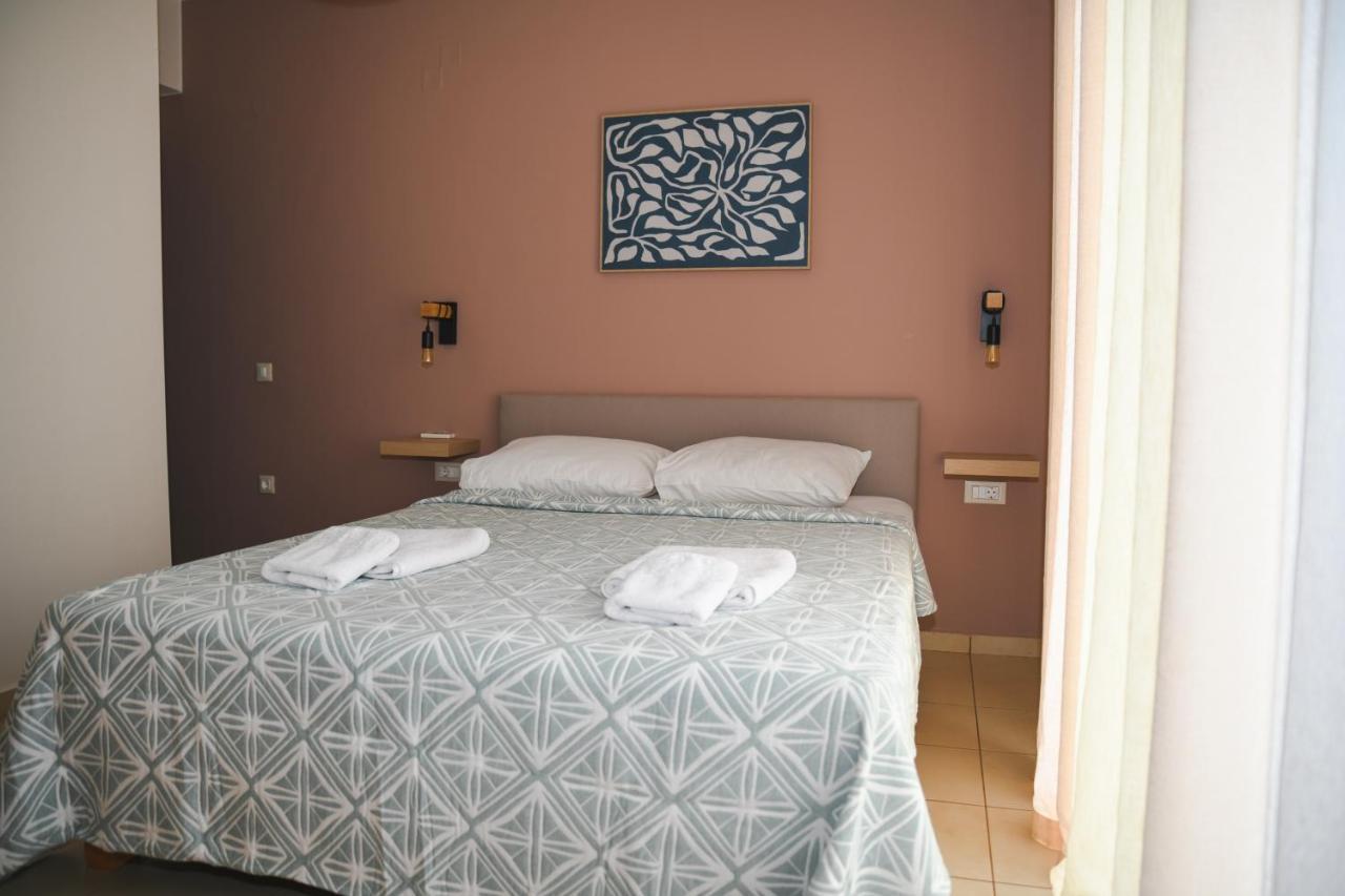 Nomia * Agios Nikolaos (Crete)