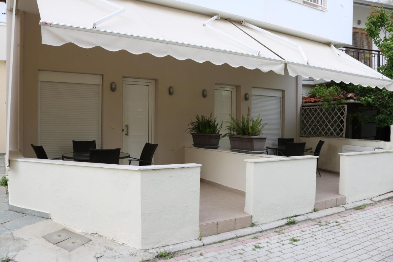 Thea Apartment *