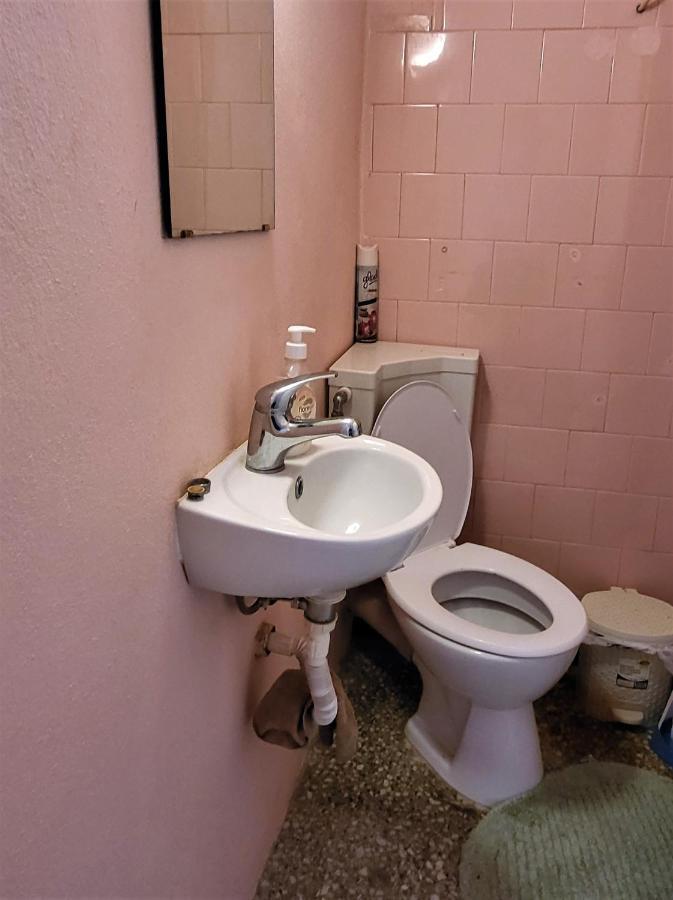 Apartment House Lana Perama (Corfu)