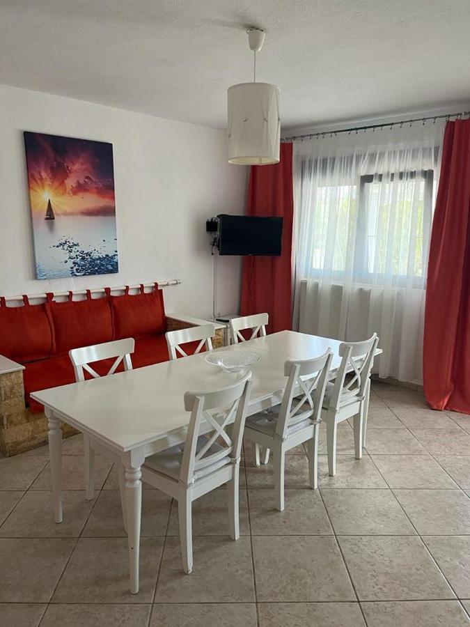 Villa Lion *
