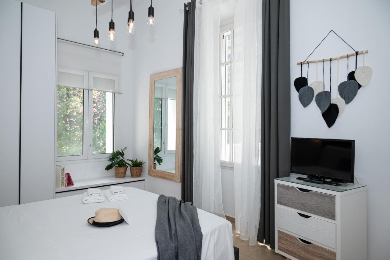 Monte Smith Hill Apartment