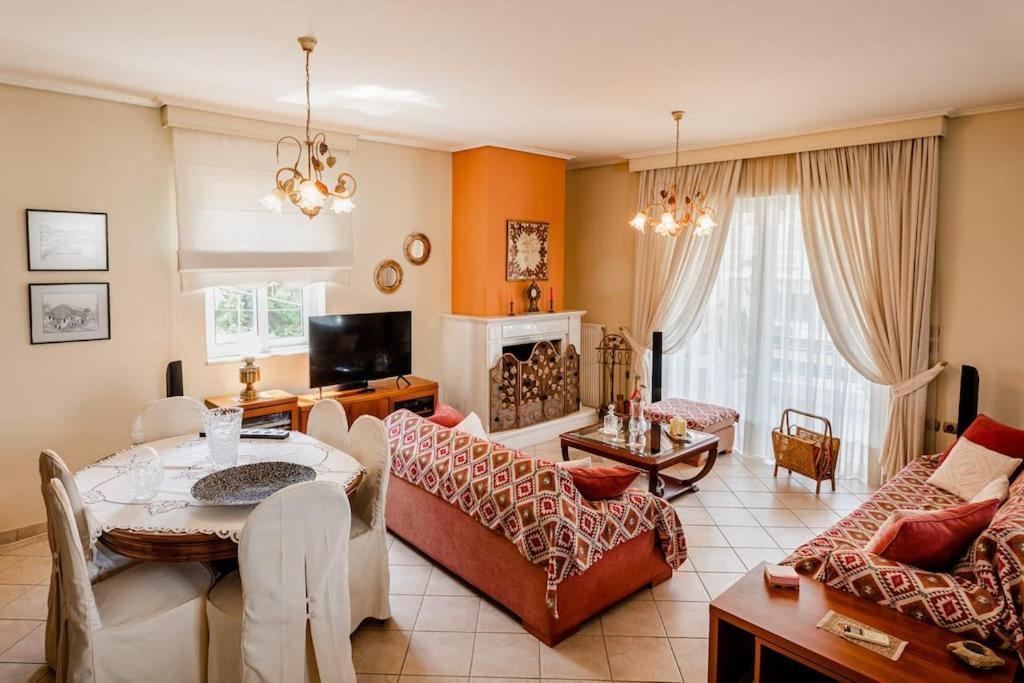 Pantheon Penthouse, Riviera Apartment *