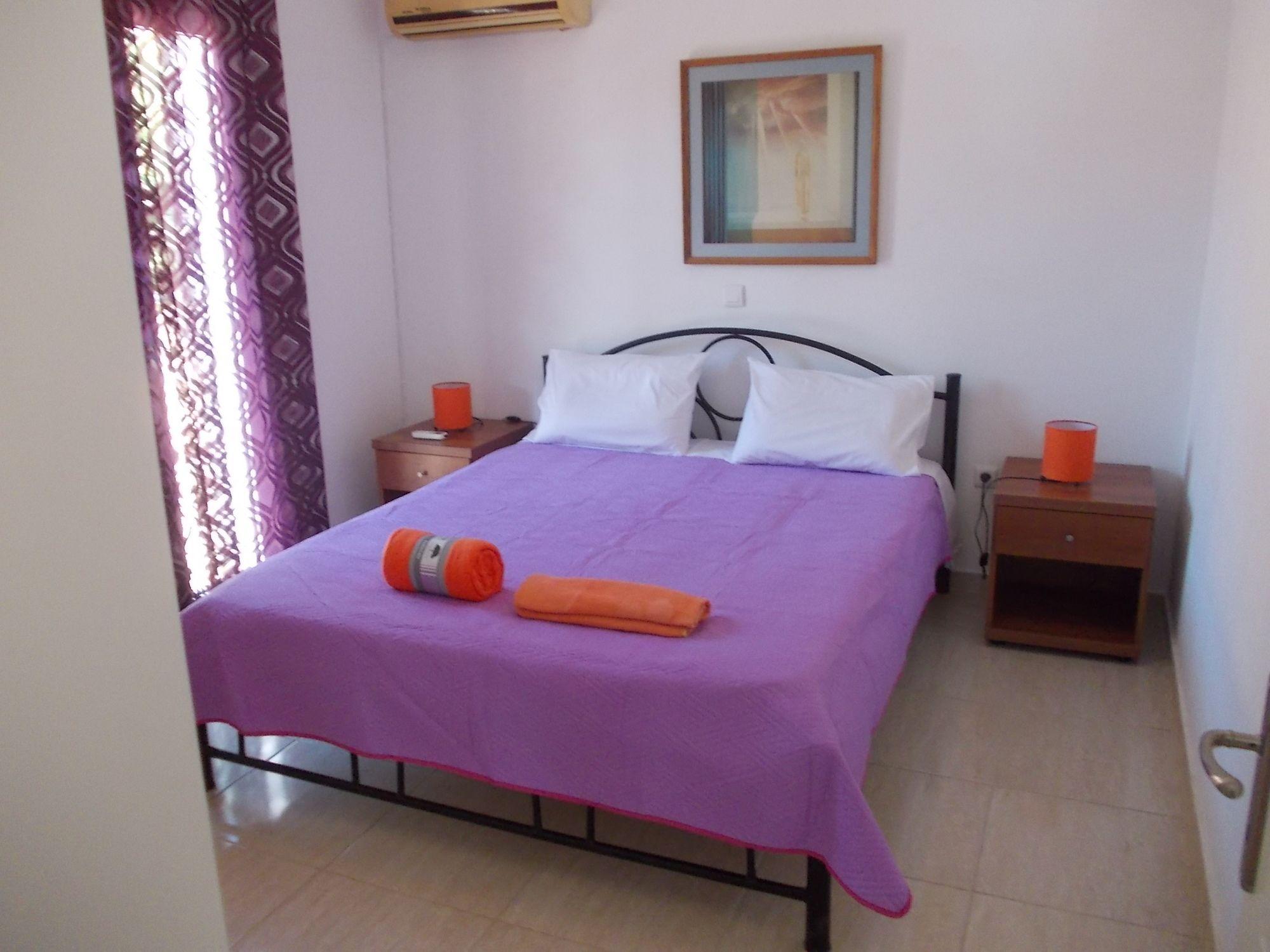 Sarakinos Apartment *