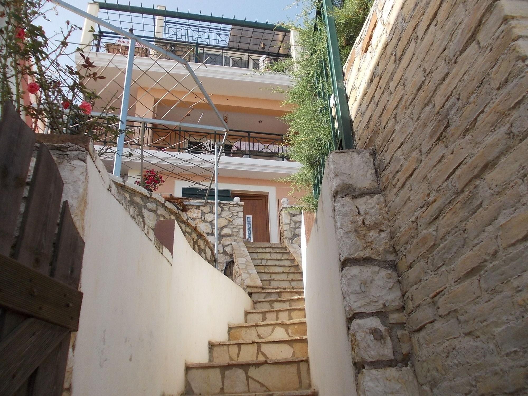 Sarakinos Apartment Barbati