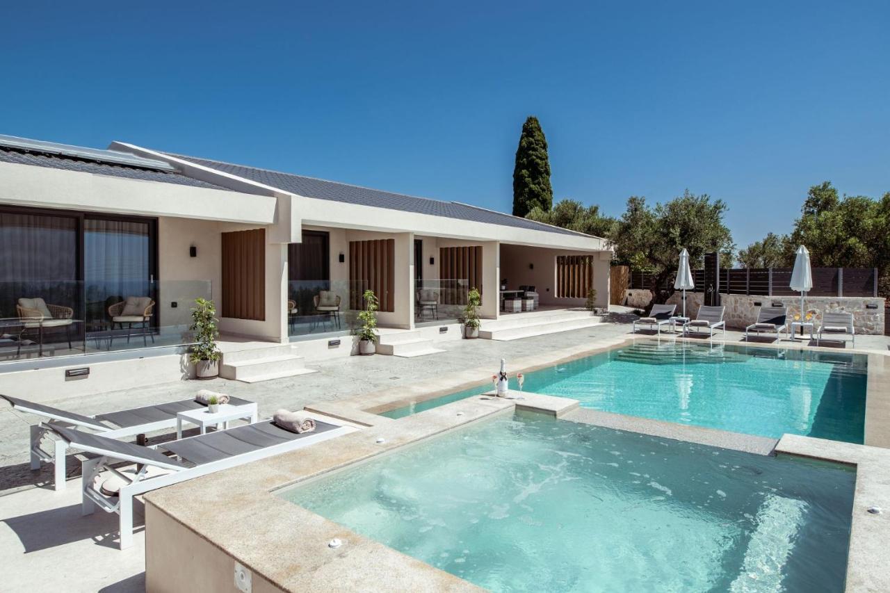 Roselia - Luxury Escape With Magnificent Views, By Zantewize * Laganas