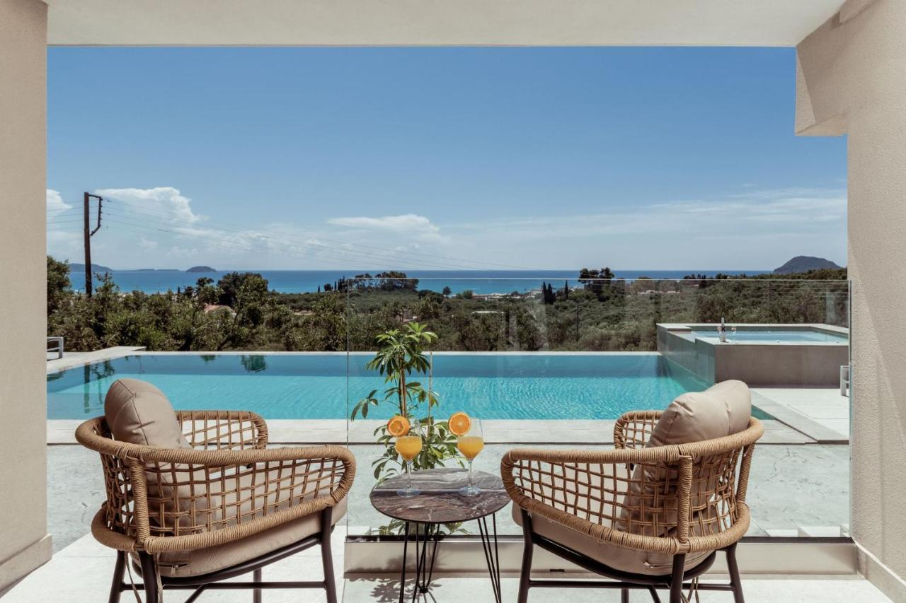Roselia - Luxury Escape With Magnificent Views, By Zantewize *