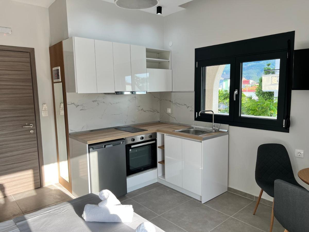Aurora Aparthotel Nea Vrasna