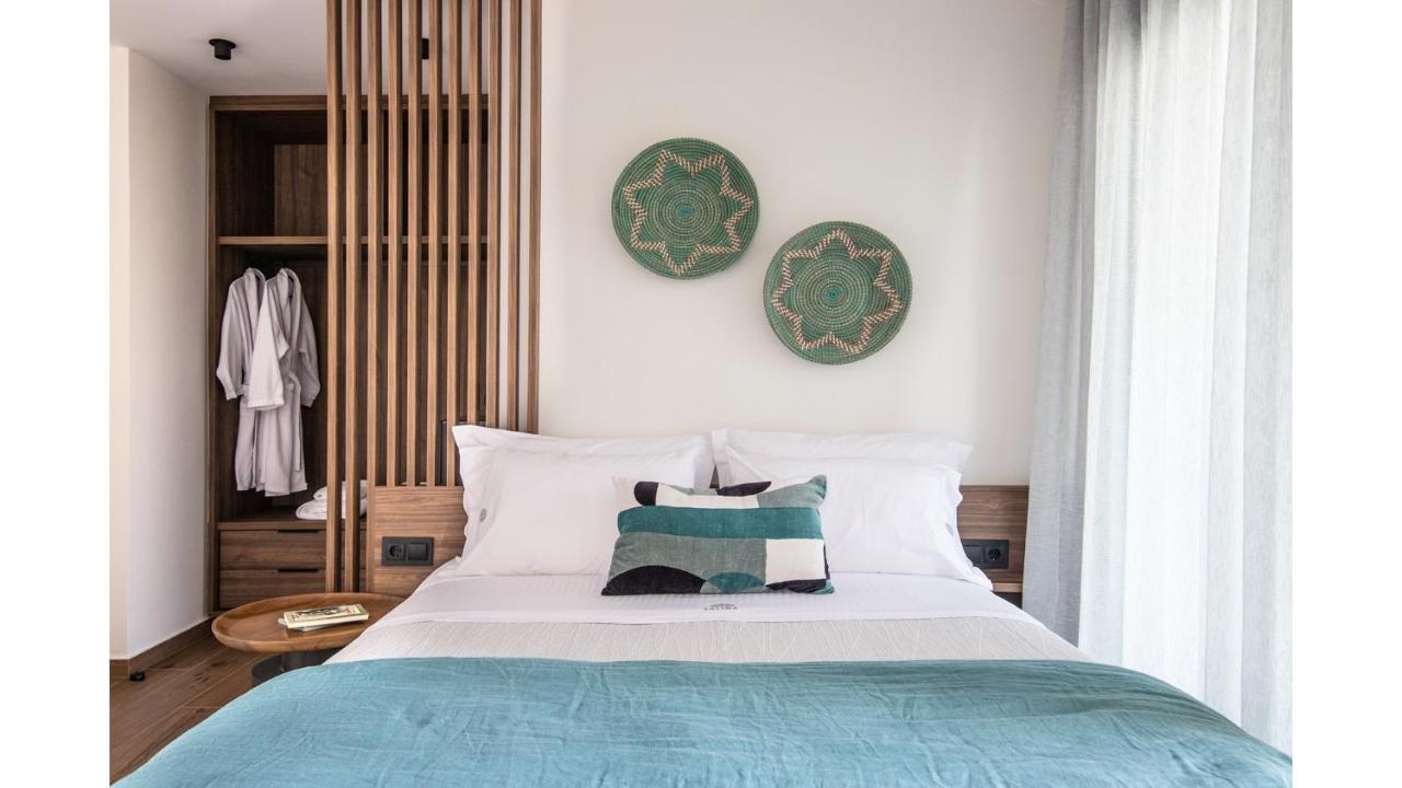 Salina - With Private Heated Eco-pool, Sauna & Jaccuzi Hot Tub Villa *
