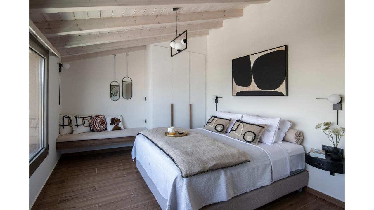 Salina - With Private Heated Eco-pool, Sauna & Jaccuzi Hot Tub *