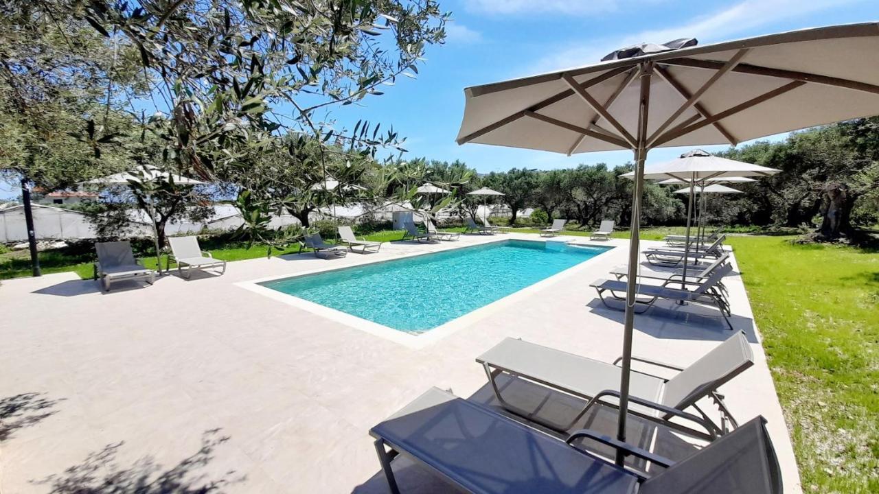 Lyrids Aparthotel *