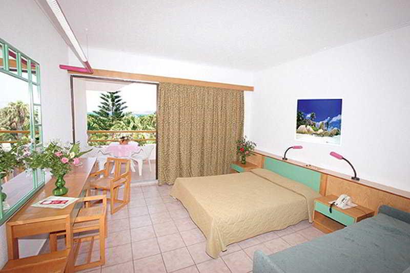 Hotel Tigaki Beach Hotel 4*