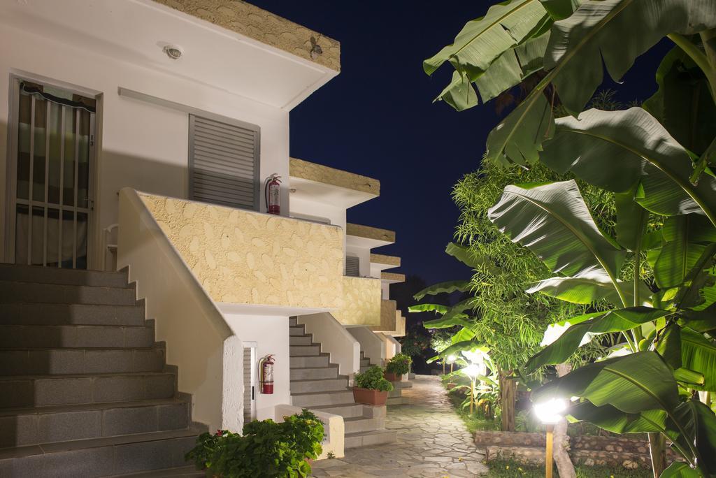 Aparthotel Fili
