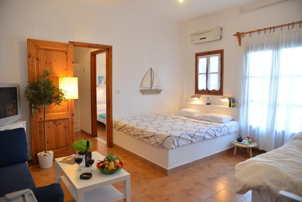 Anofli 3* Skopelos Town