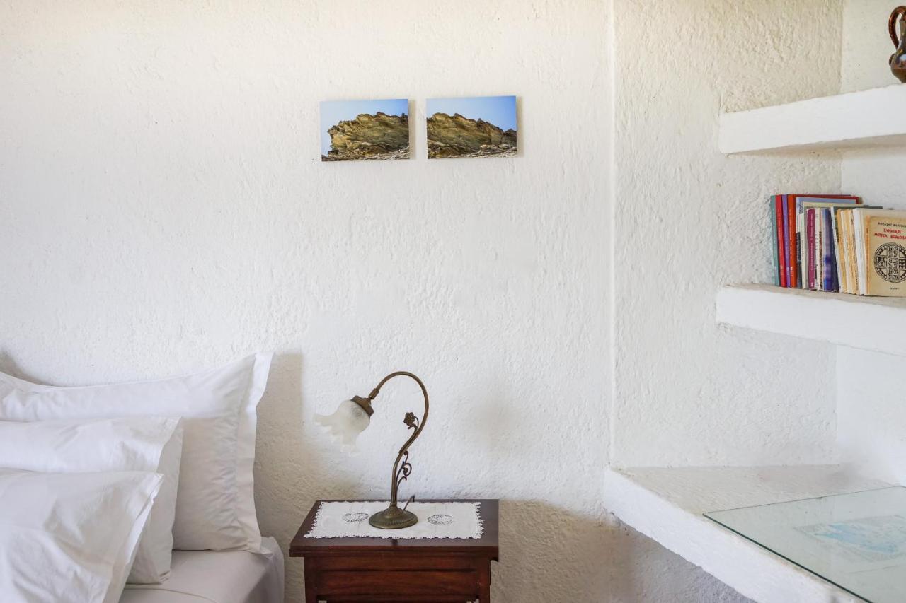 Villa Exquisite Beachfront Mansion Ermoupoli