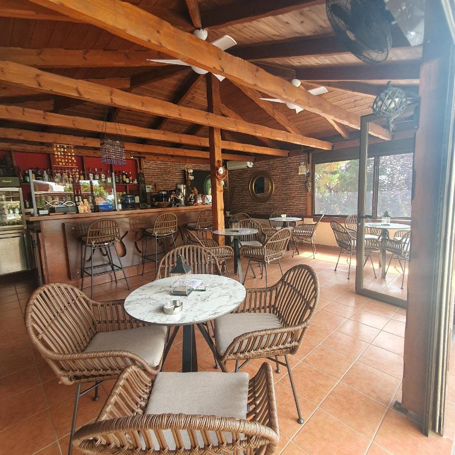 Agrili Apartments & Rooms 3* Elia Nikitis