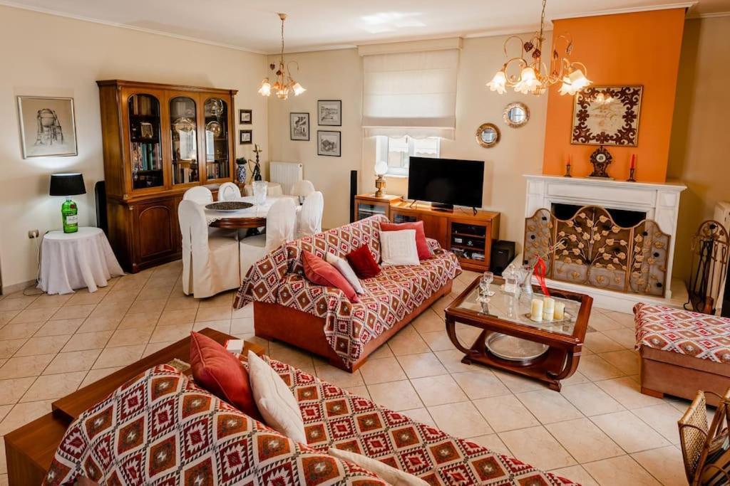 Pantheon Penthouse, Riviera
