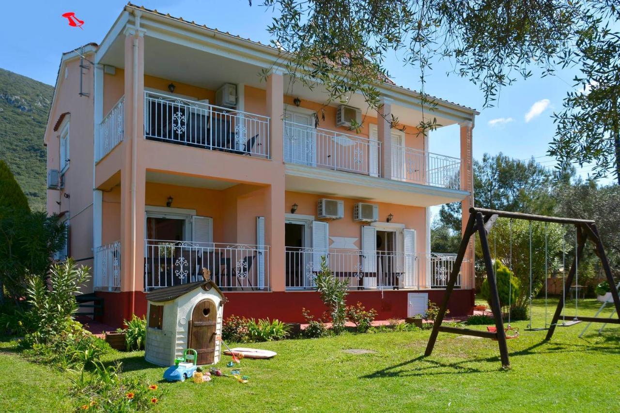 Giokos Apartment