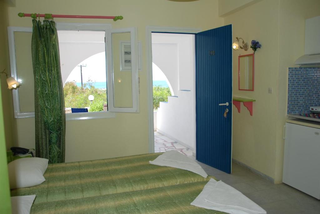 Koulas - Red Aparthotel