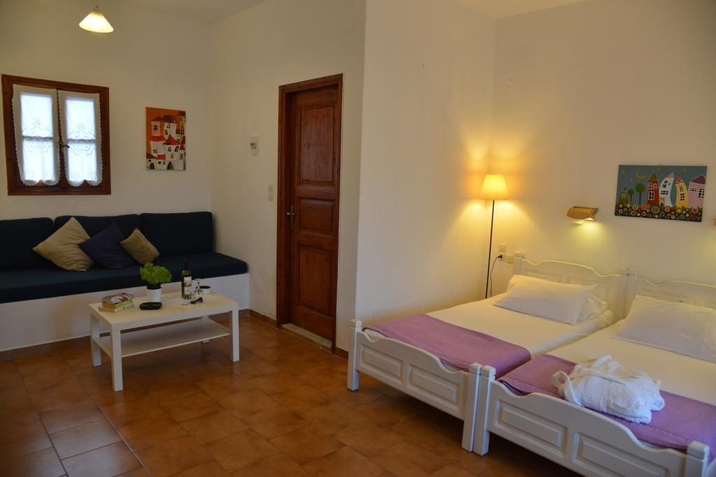 Anofli Skopelos Town