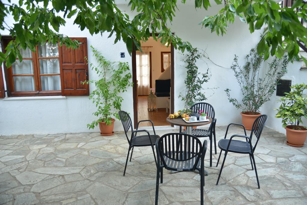Aparthotel Anofli 3*