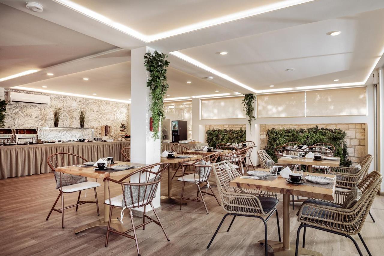 Aparthotel Aeolos Boutique & 4*