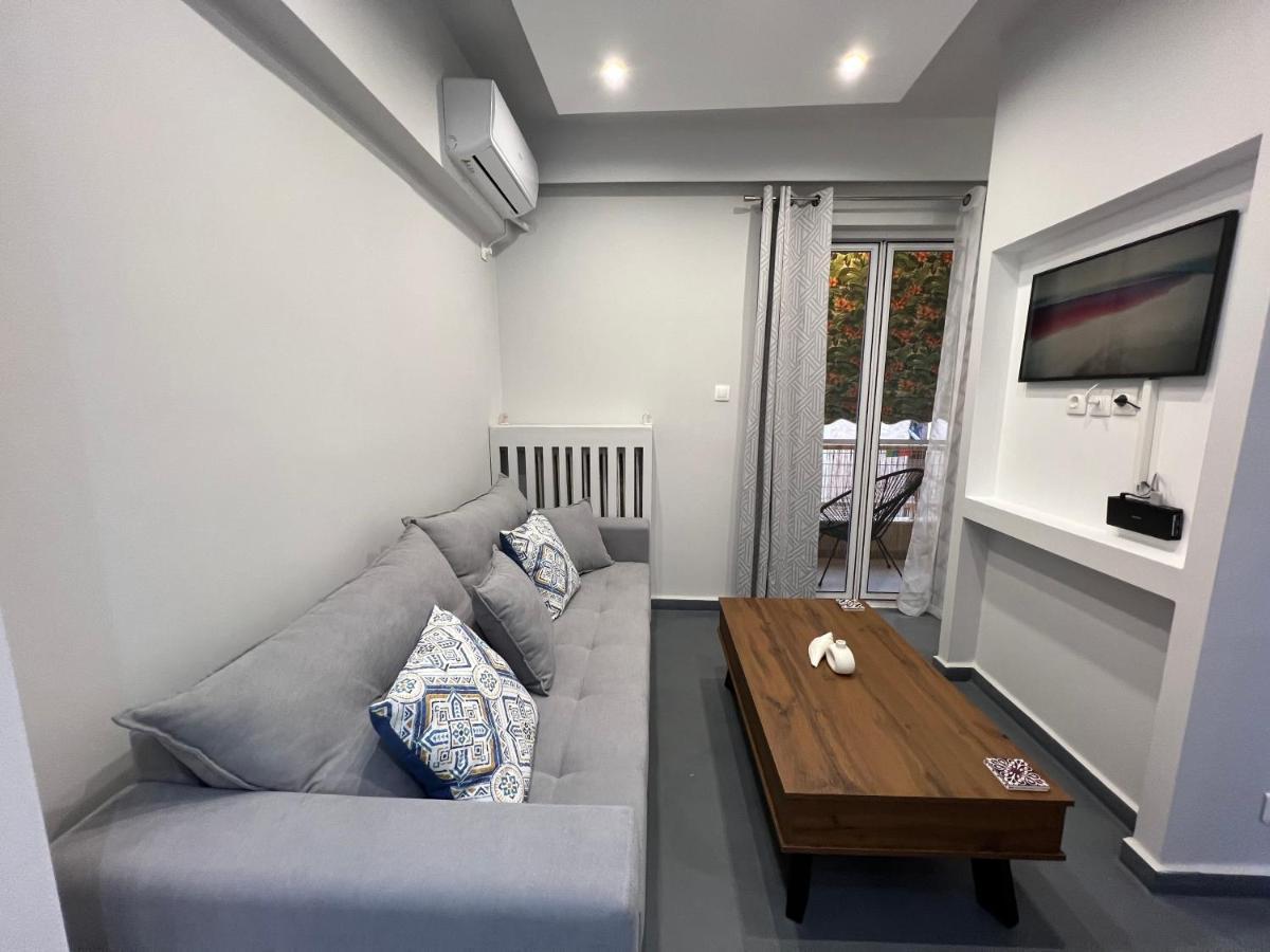 Apartment The Island Studio Piraeus