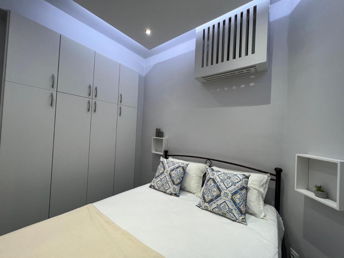 Apartment The Island Studio Piraeus