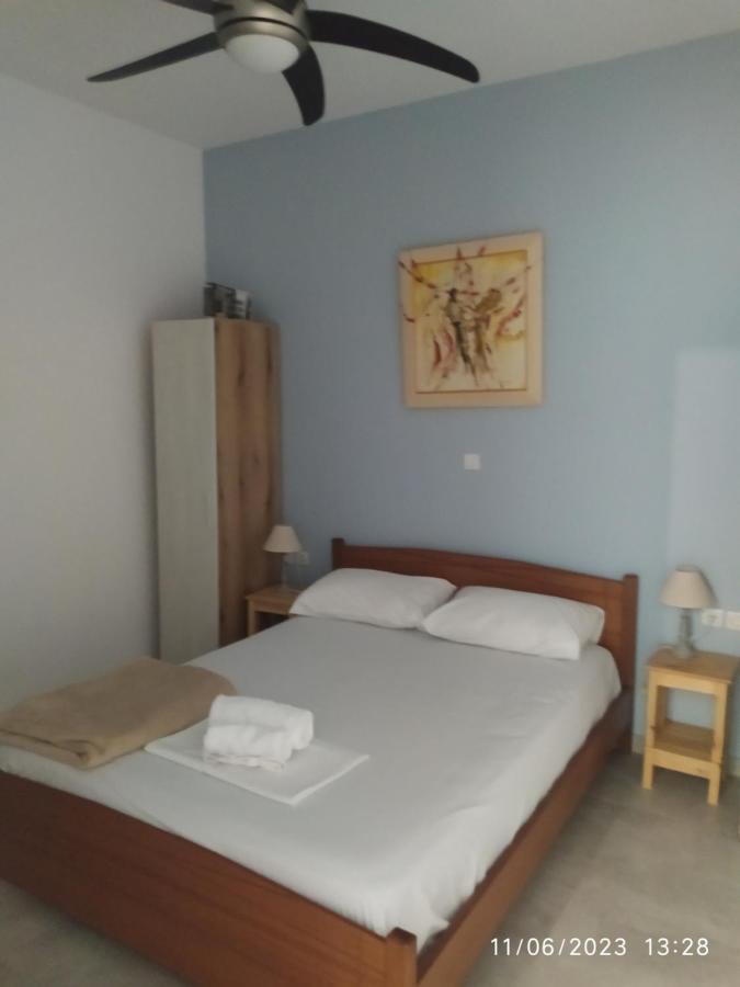Apartment Pefkonas Apartments2 100 M From The Psakoudia
